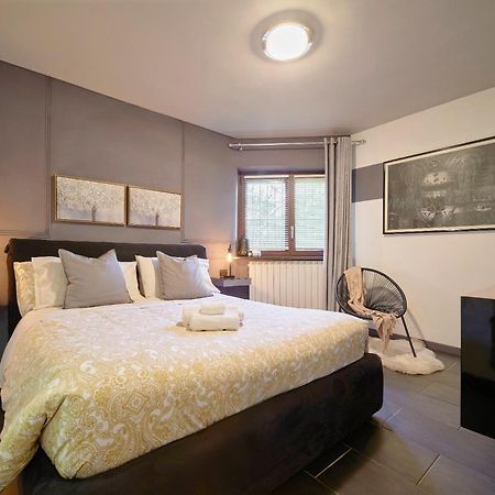 The Peaceful Apartament Close To Milan Trezzano sul Naviglio Luaran gambar