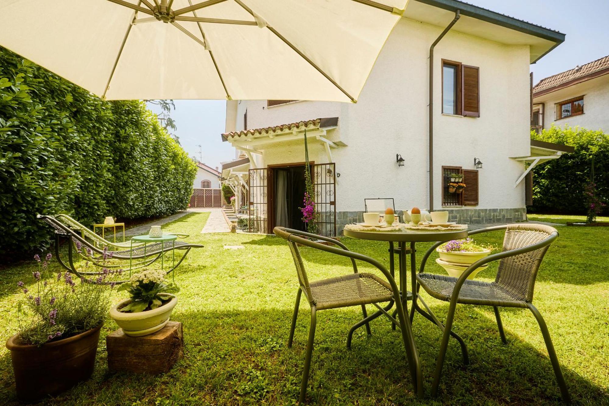 The Peaceful Apartament Close To Milan Trezzano sul Naviglio Luaran gambar